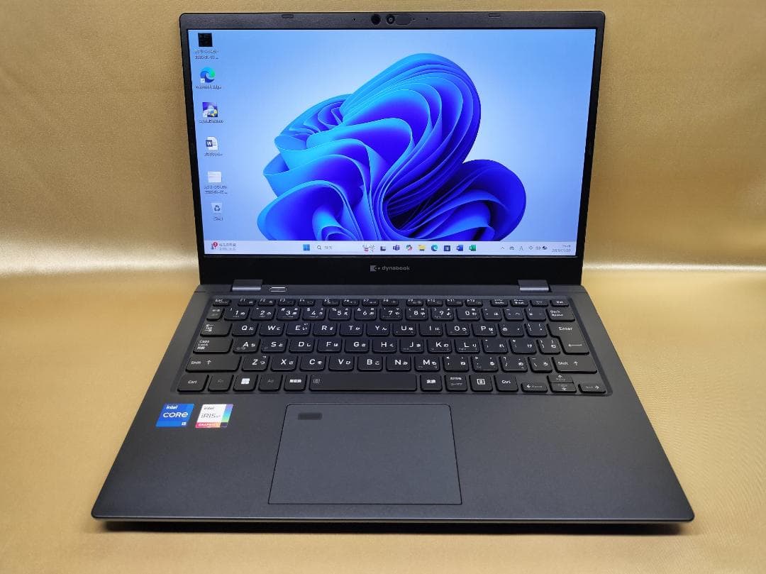 東芝　Dynabook G83/KW　高性能　2023年モデル(K-176)