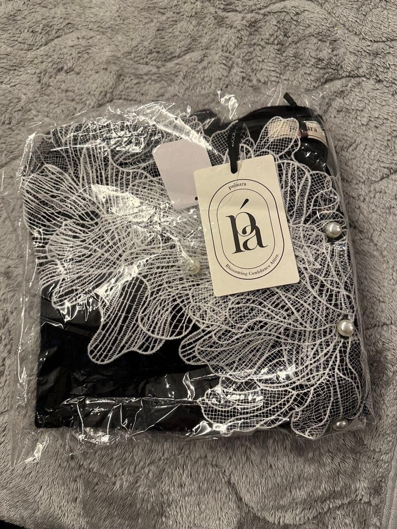 ⭐︎完売商品⭐︎新品未使用⭐︎polaura レースフリルカーディガン ポローラ