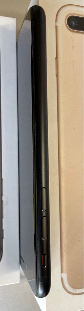 【極美品】Apple iPhone SE2 ブラック 64GB