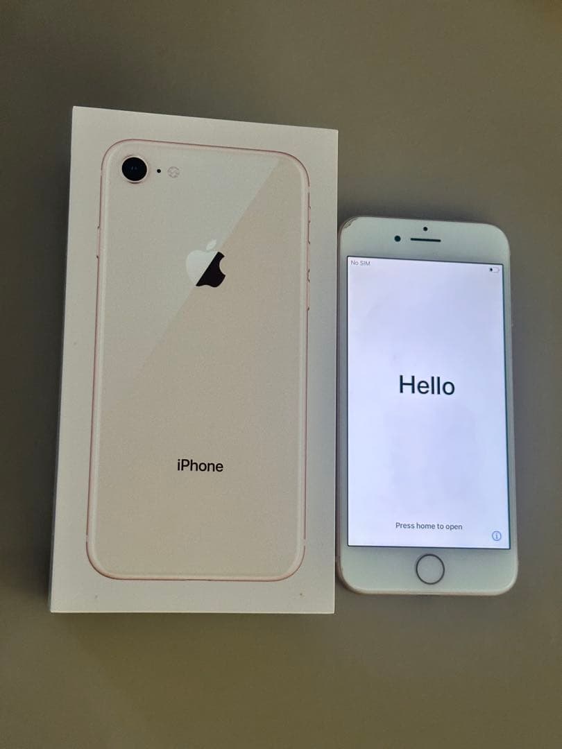 iPhone8 本体　64GB ゴールド SIMフリー 箱付き