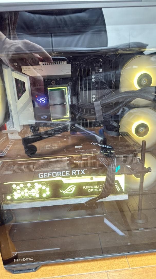 CPU Intel Core i9-10900K + Gigabyte Z590