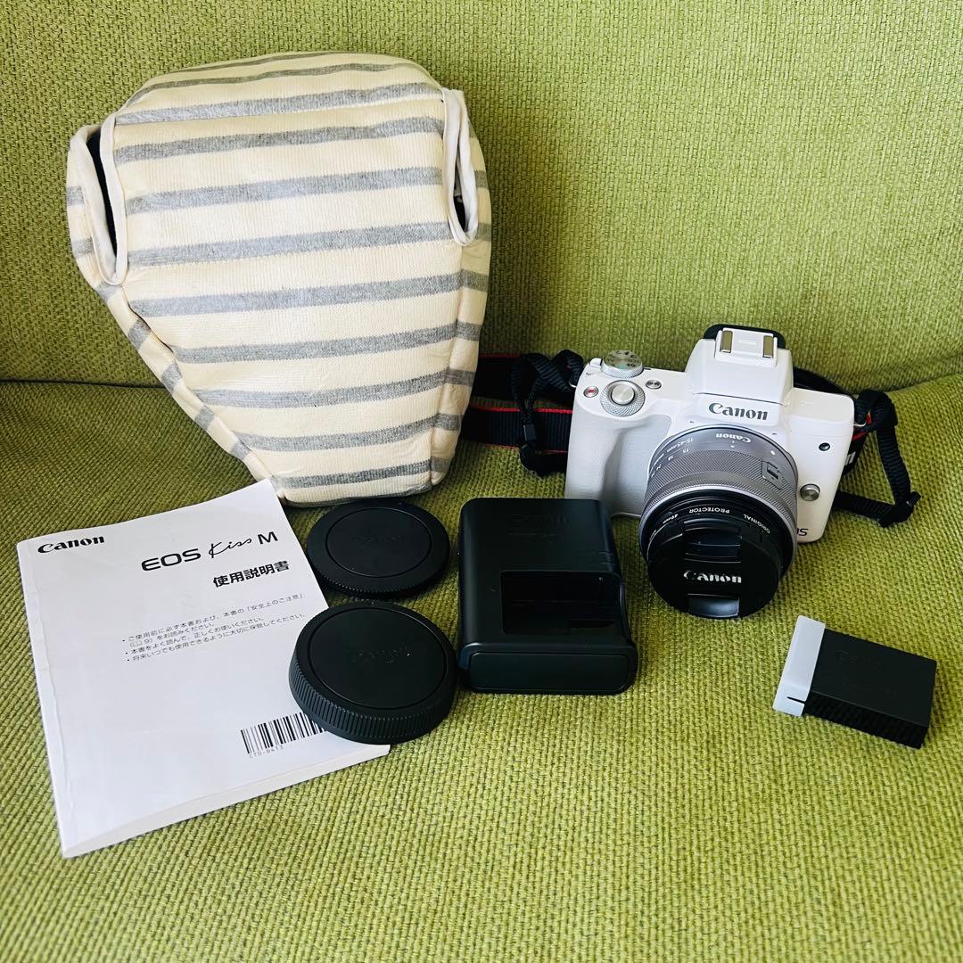 美品 Canon ミラーレス　EOS Kiss M