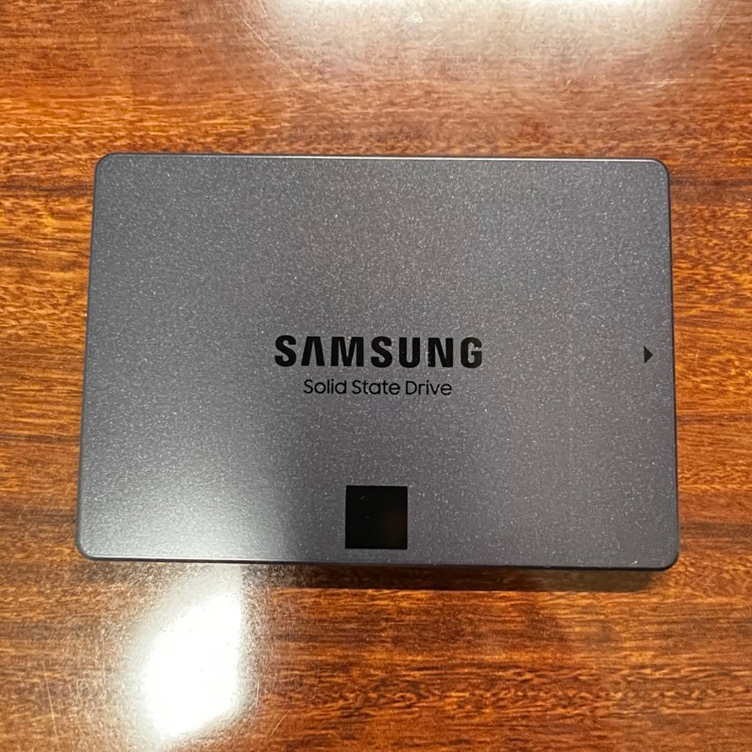 Samsung 870 QVO 2TB SATA 2.5内蔵 SSD