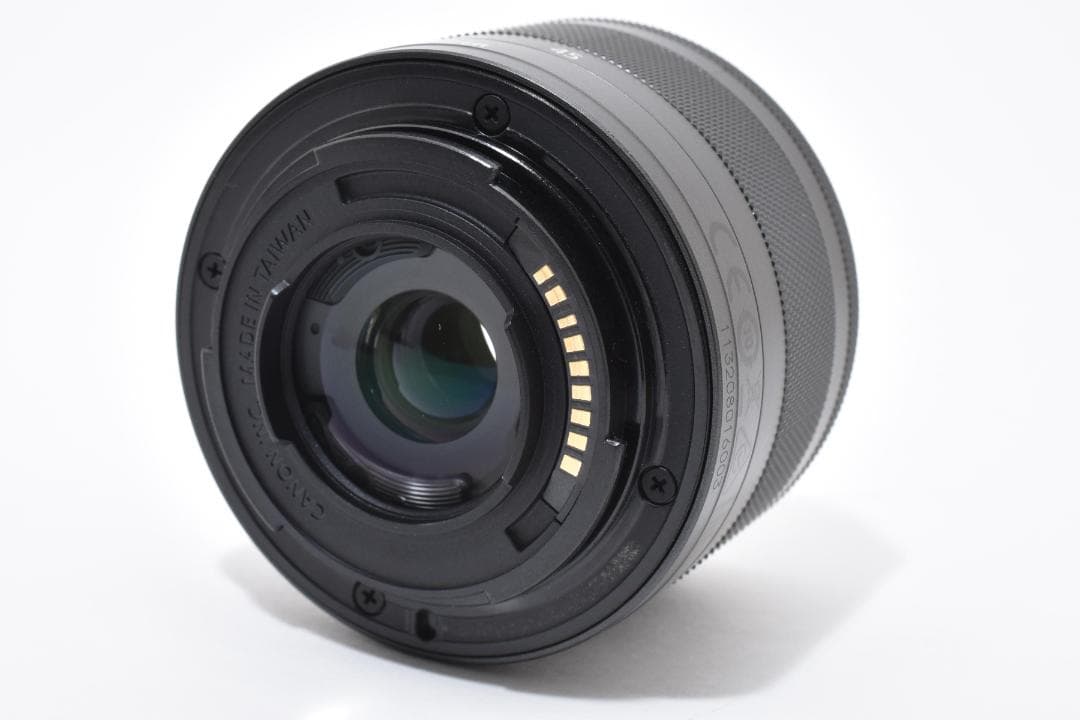 超美品 Canon ズームカメラレンズ EF-M 15-45mm 3.5-6.3