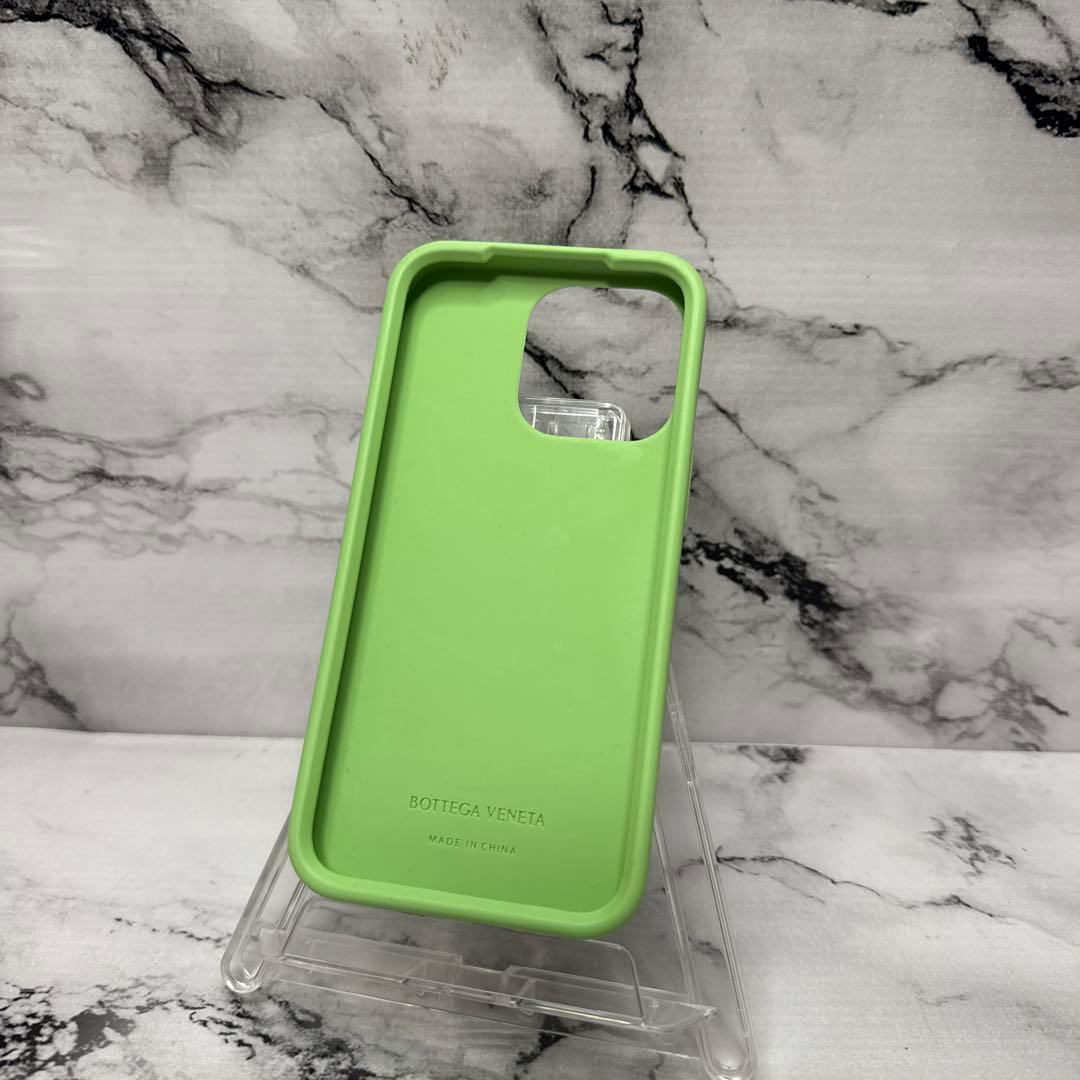 (極美品)大人気、ボッテガ、iPhoneケース、13プロ用、イントレチャート、緑
