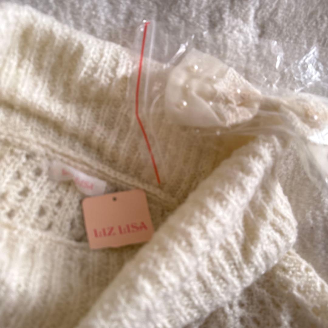【訳あり特価】リズリサ　オフショルオフホワイト セーターLIZ LISAリボン付
