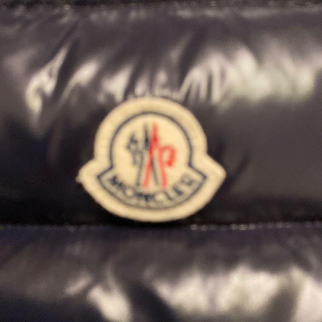 MONCLERダウンベスト
