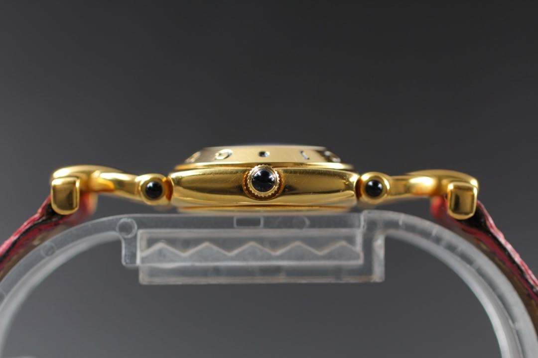 稼働 グッチ 6300L ホワイト クオーツ レディース 腕時計