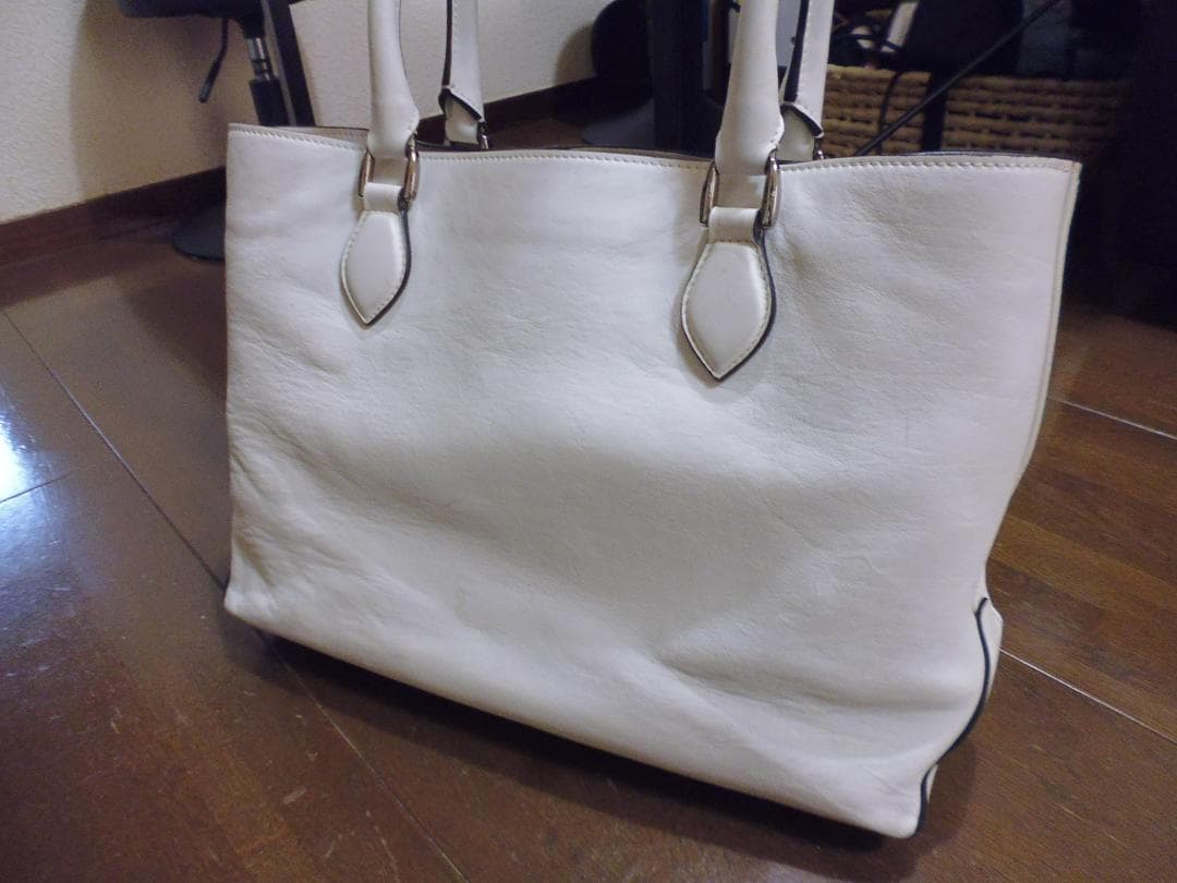 希少　限定品　ベルルッティ　トゥジュール　白　カリグラフィー　トートバッグ