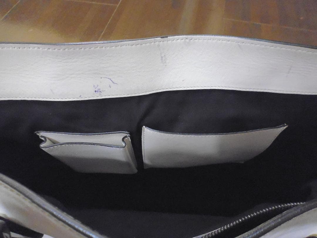 希少　限定品　ベルルッティ　トゥジュール　白　カリグラフィー　トートバッグ