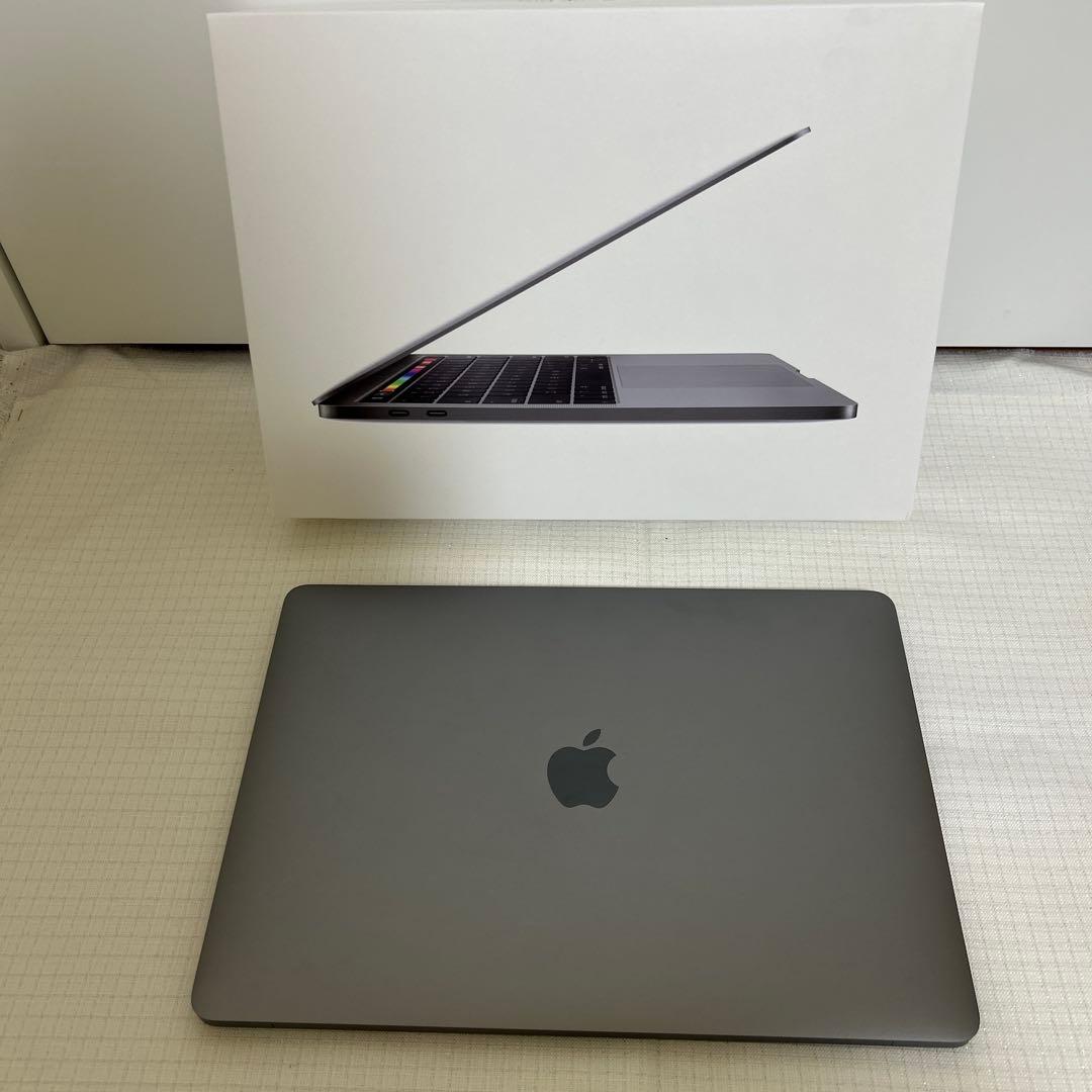 macbook pro 13inch スペースグレー　カバー付き