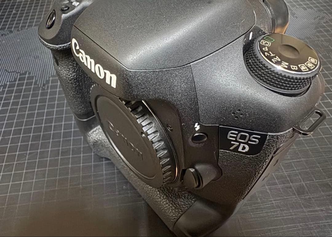 【美品】キャノン eos7D