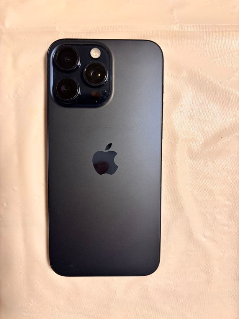 氷*水様 初*め様 iPhone 15Promax 512GB 海外製　動作不具