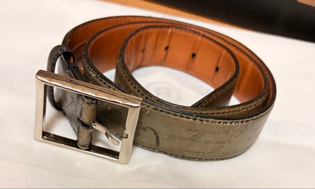 【正規品】Berlutiレザー ベルト