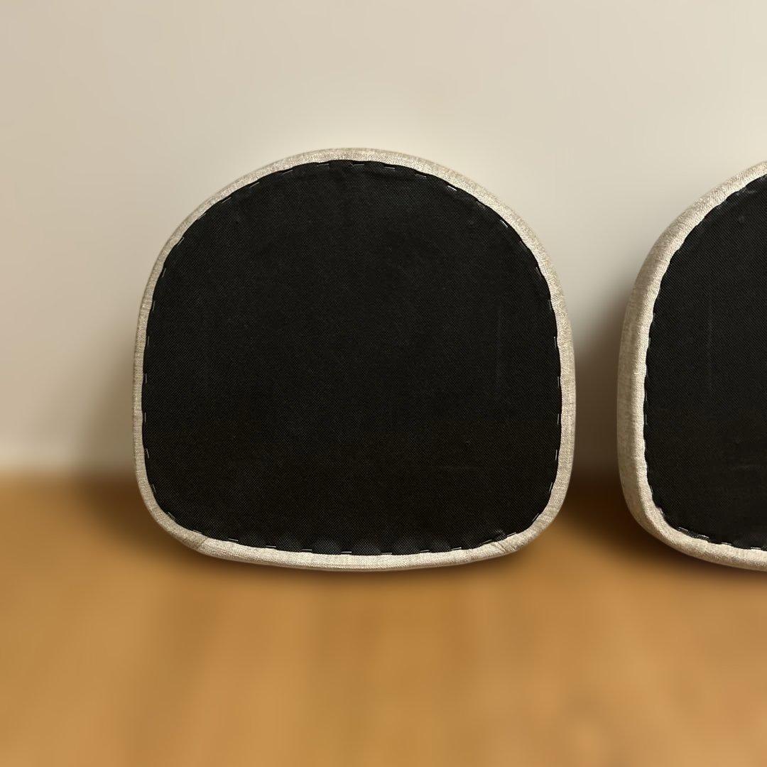 激安美品　飛騨産業　クレセントアームチェア　座面 スピリットベージュ　１枚