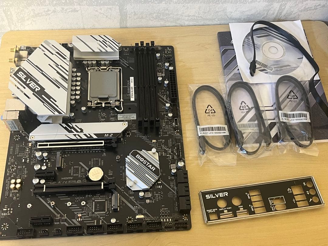 BIOSTAR Z790 silver　マザーボード