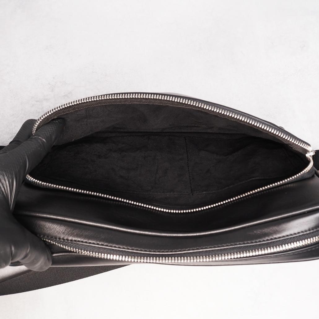 25年最新 タグ、袋付き未使用 DUNHILL ショルダーバッグ 定価16万円