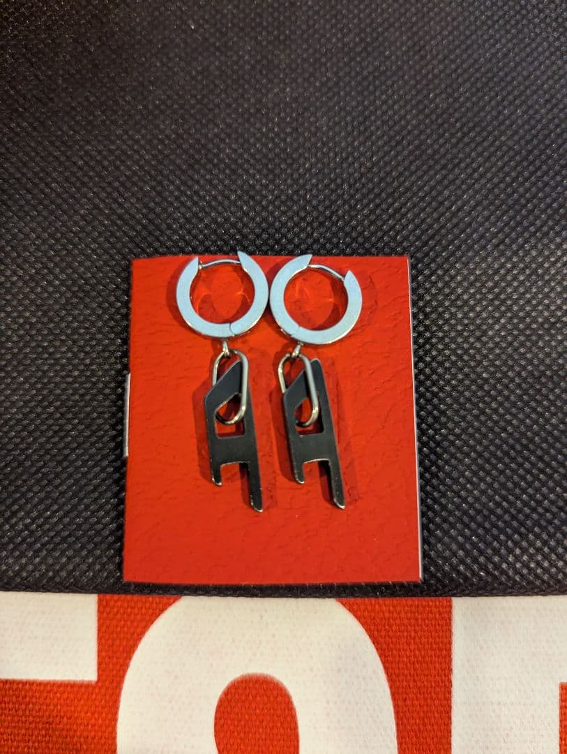 DIESEL 美品2個セット Dロゴ 両耳用ピアス