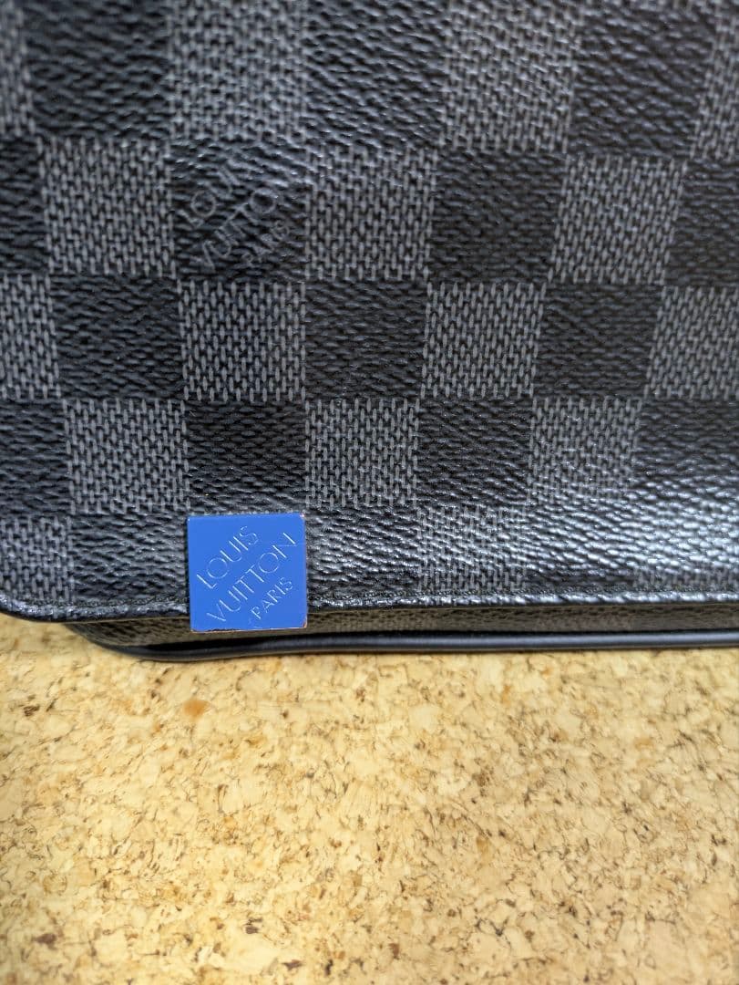 Louis Vuitton ルイ・ヴィトン ディストリクト PM