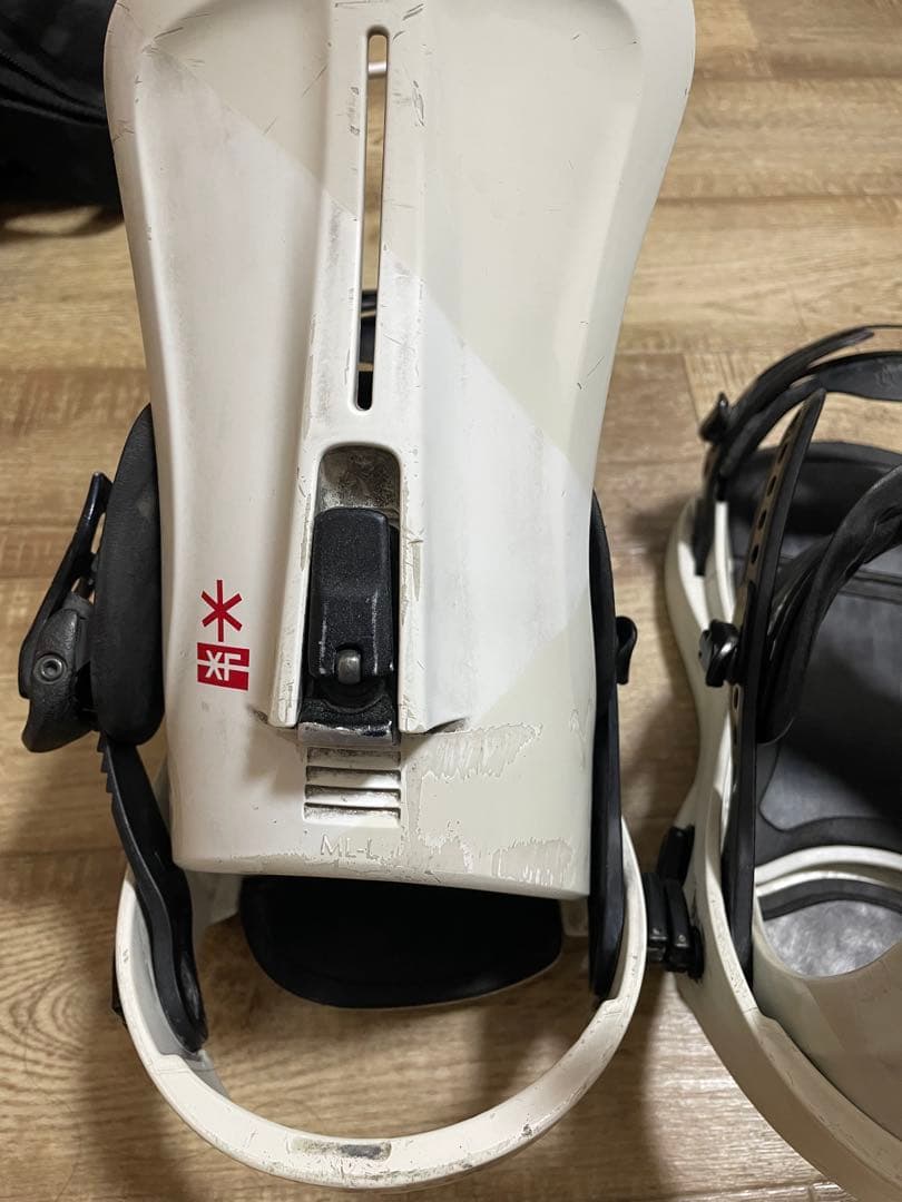 FLUX　XF　WHITE　Ｍサイズ