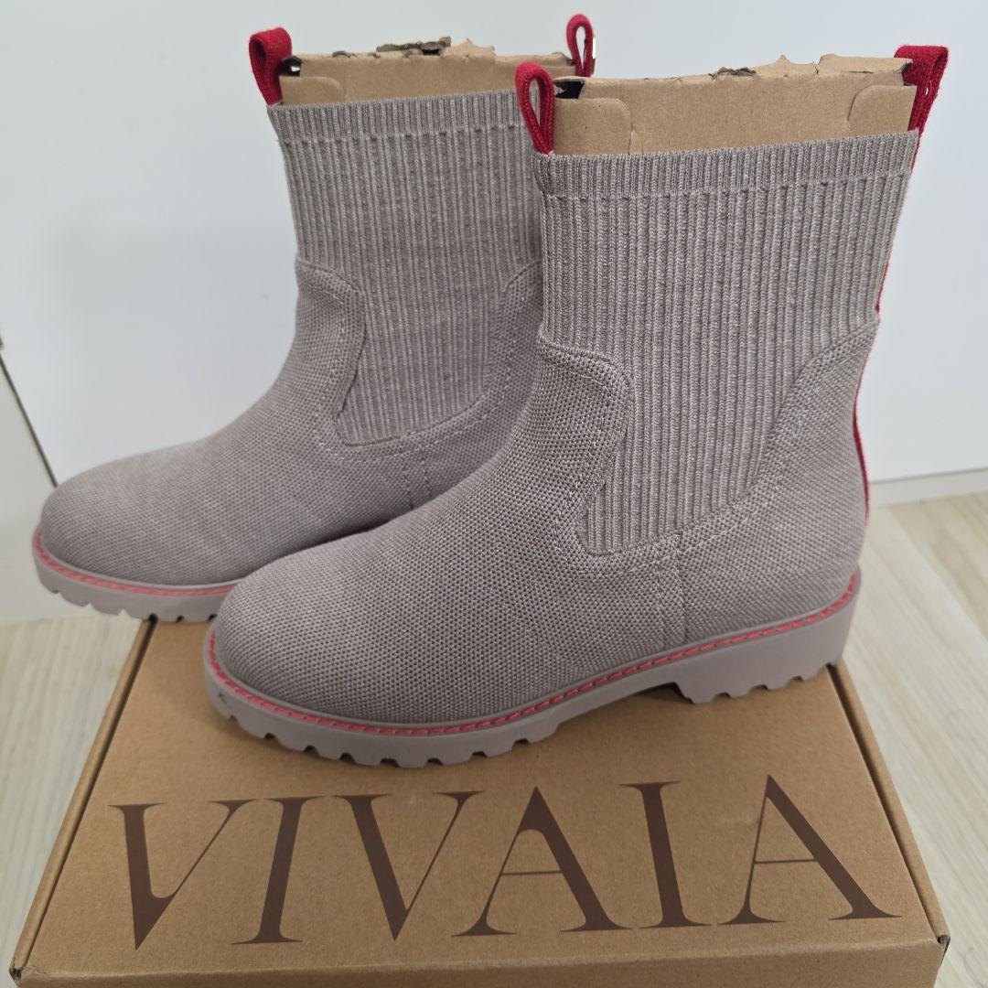 VIVAIA　Flora ラウンドトゥ 撥水加工 ラグソール アンクルブーツ