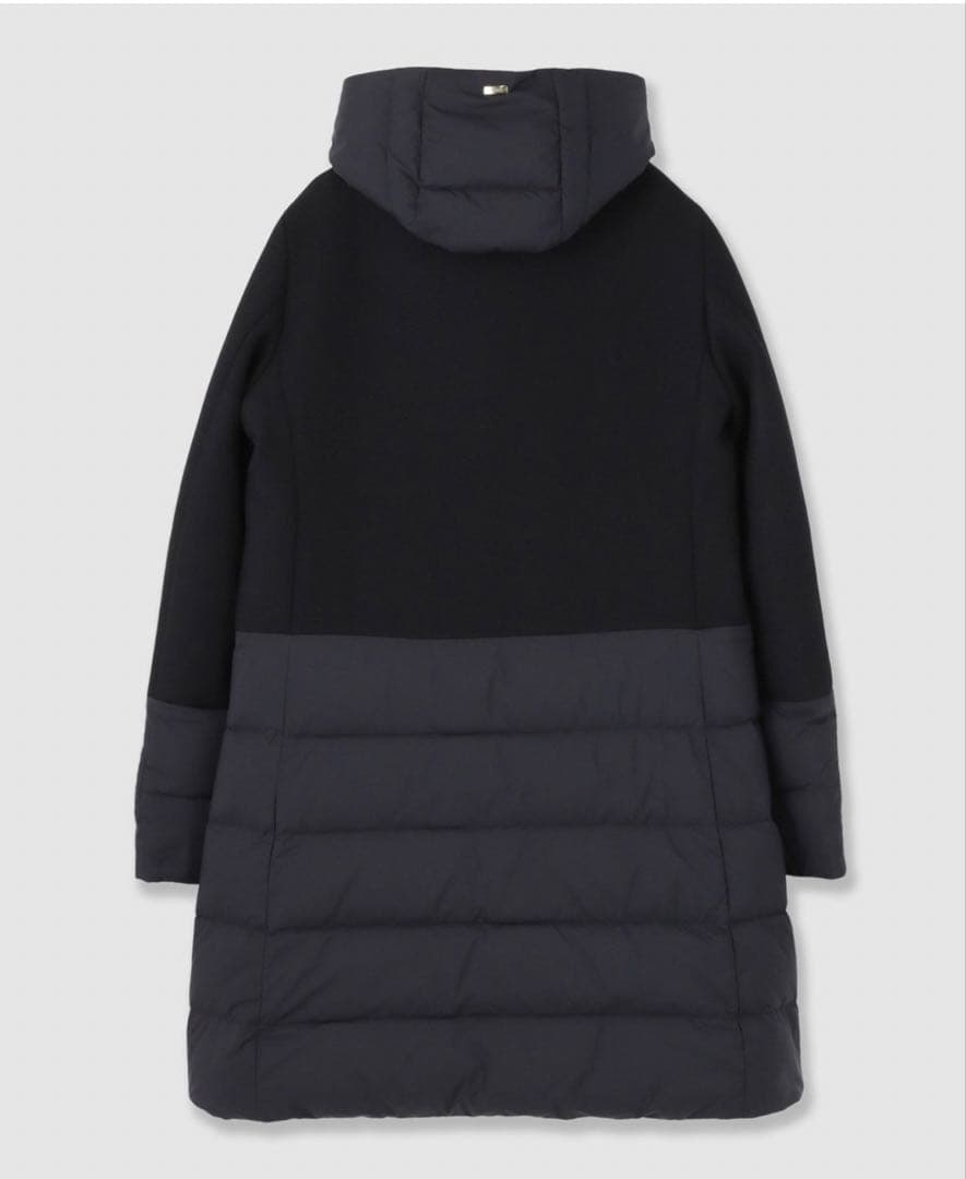 ヘルノダウンコート　ブラック