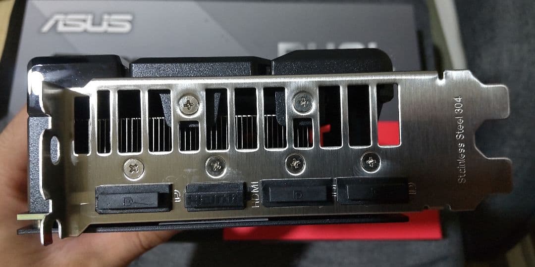 グラフィックボード・グラボ・ビデオカード ASUS Radeon RX7600XT 16GB