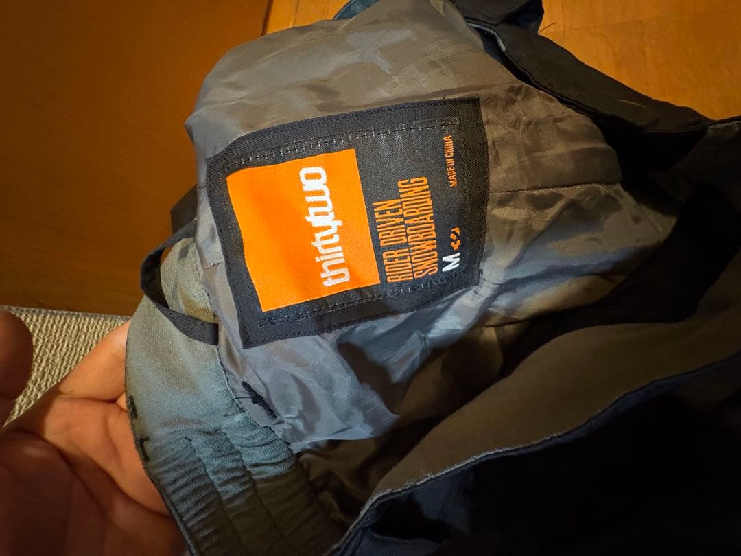 thirtytwo スノーボードパンツ