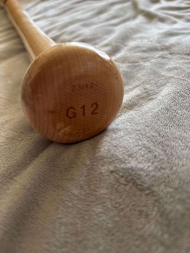 吉川尚輝、門脇誠、萩尾匡也実使用バット