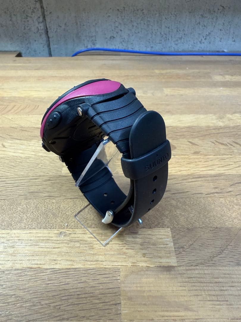 試着のみ 希少 SUUNTO VECTOR ベクター ベリーパープル