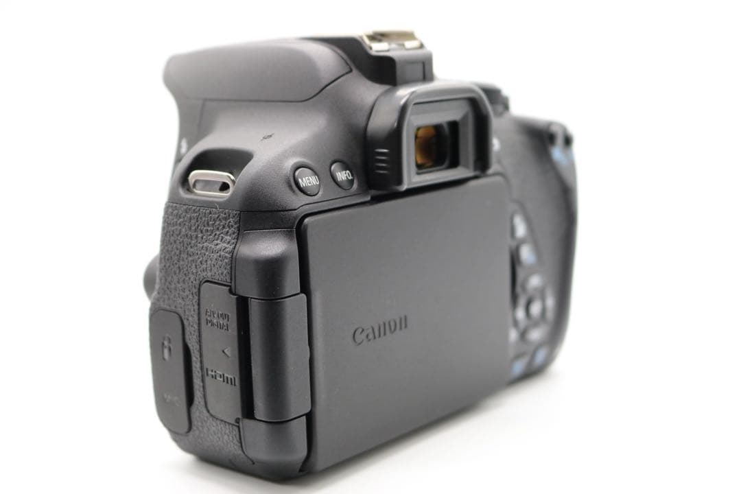 超美品 【Canon EOS Kiss X7i ダブルレンズセット】 安心取引