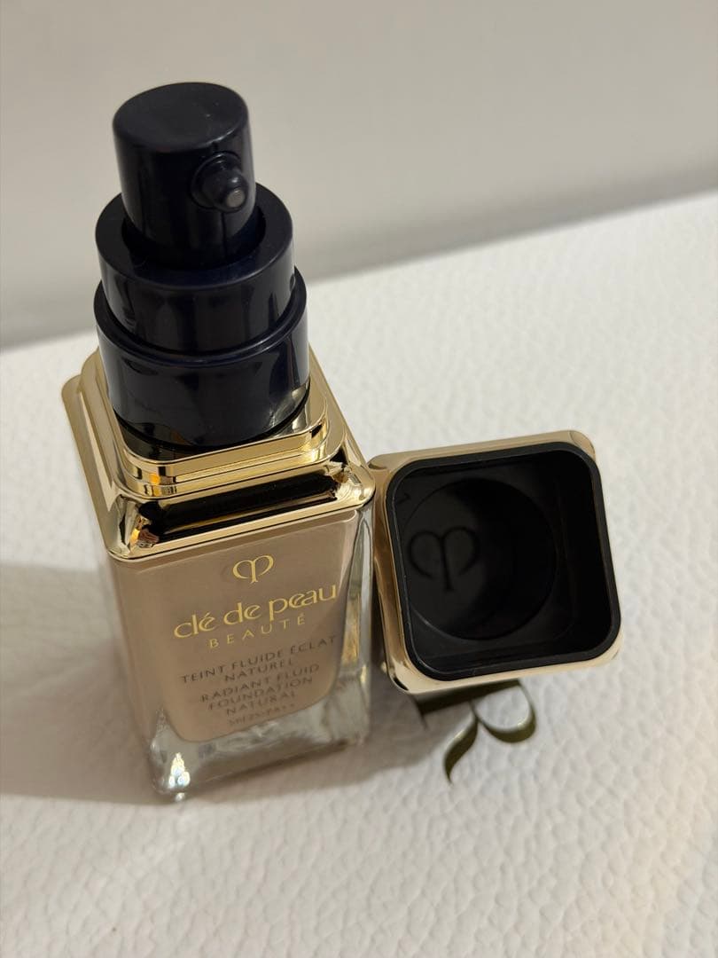 ほぼ未使用/クレ・ド・ポー ボーテ タンフリュイドエクラ ナチュレルオークル00