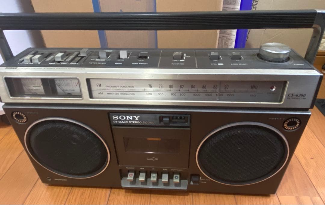 SHARP QT-Z11 ,SONY CF-6300 ラジカセ　2台セット