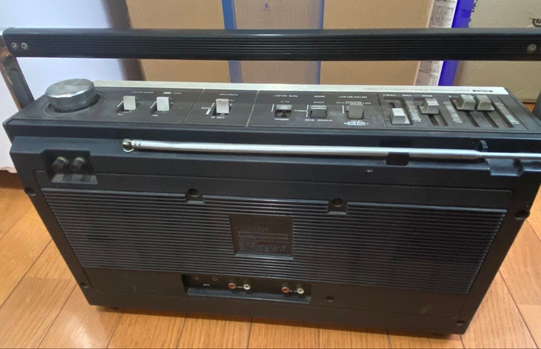 SHARP QT-Z11 ,SONY CF-6300 ラジカセ　2台セット