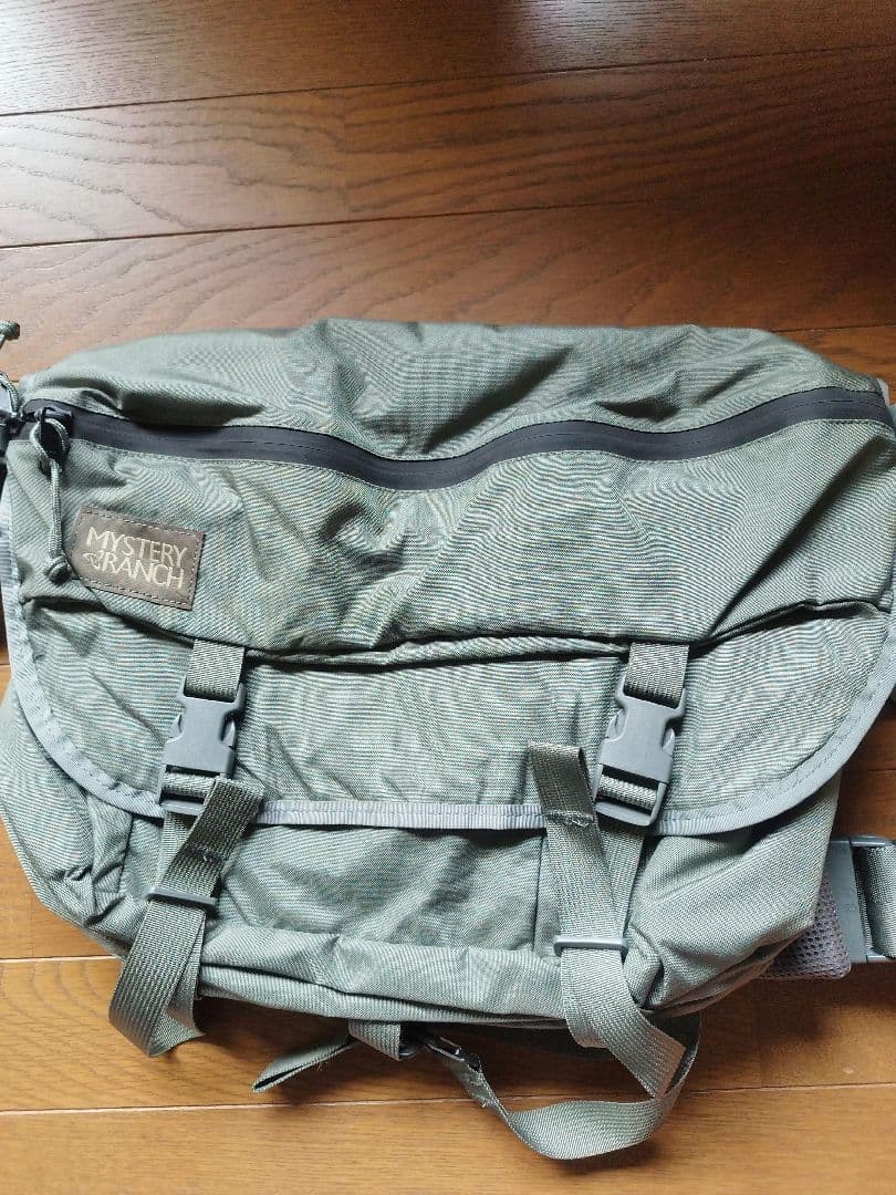 ミステリーランチ メッセンジャーバッグ インベーダー　フォリッジ　新品　廃盤