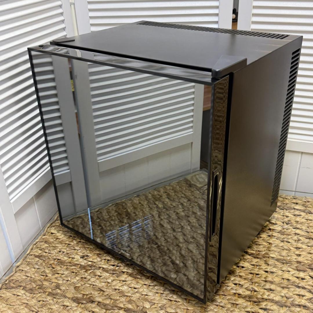 ★エスキュービズム　20L　冷蔵庫　ペルチェ式　WRH-M120　2018年製