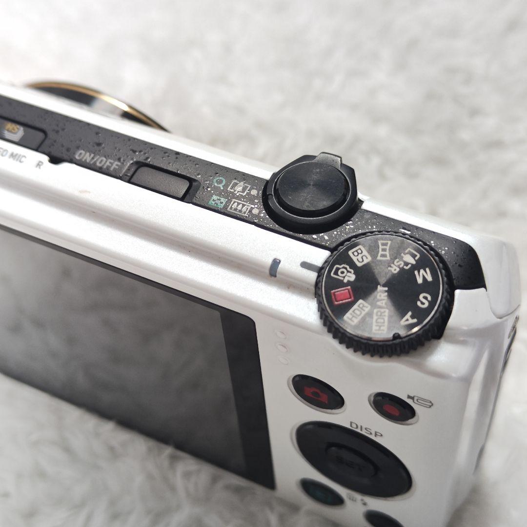良品✨CASIO EXILIM EX‐ZR200 ホワイト コンデジ デジカメ
