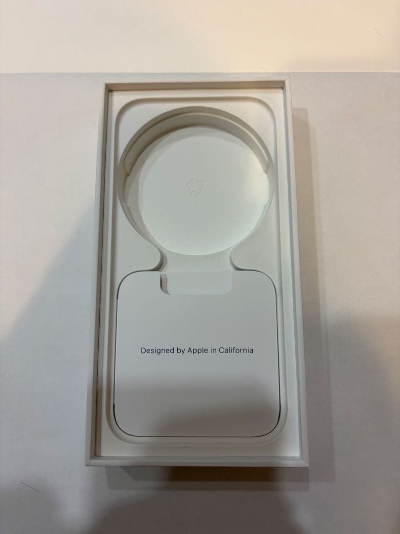 Apple iPhone 15 Pro ナチュラルチタニウム　本体