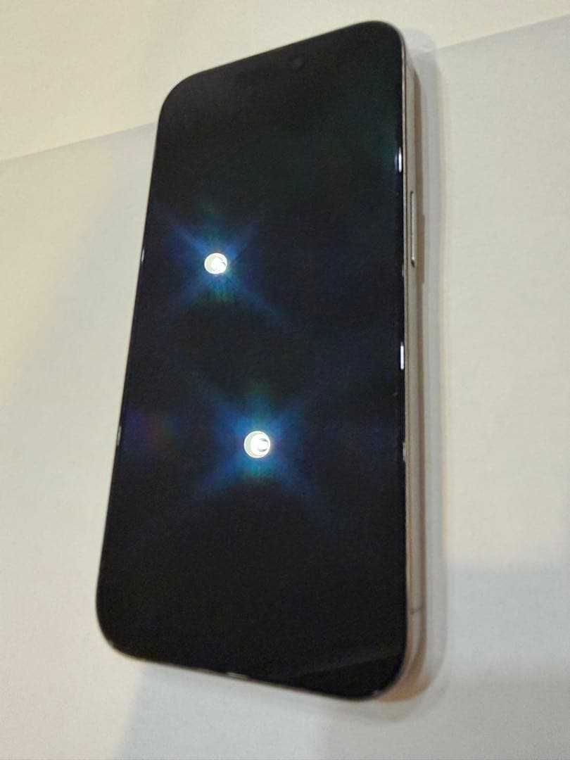 Apple iPhone 15 Pro ナチュラルチタニウム　本体