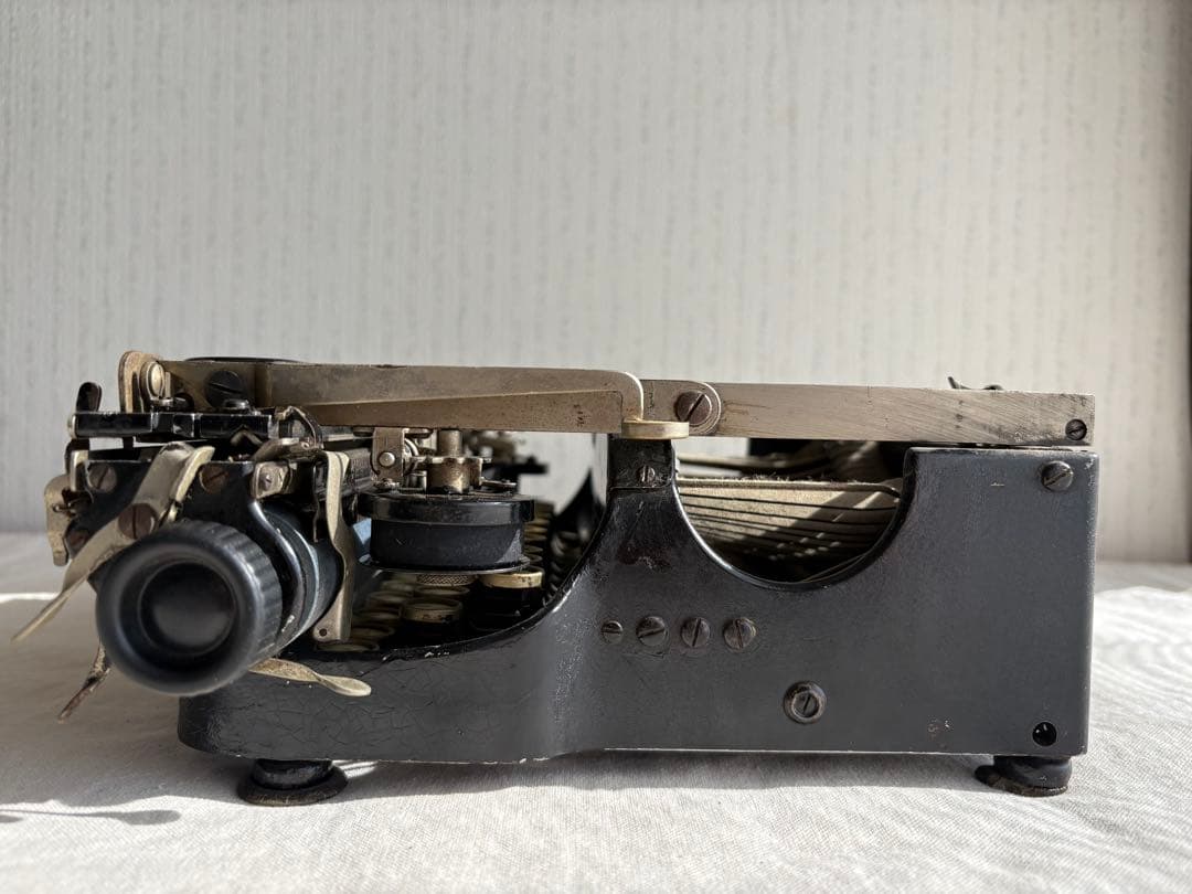 アンティーク　CORONAタイプライター