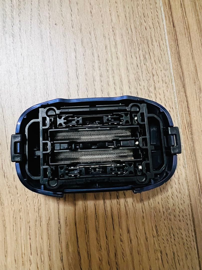 美品 Panasonic メンズシェーバー ES-CLV7E 髭剃り メンズ