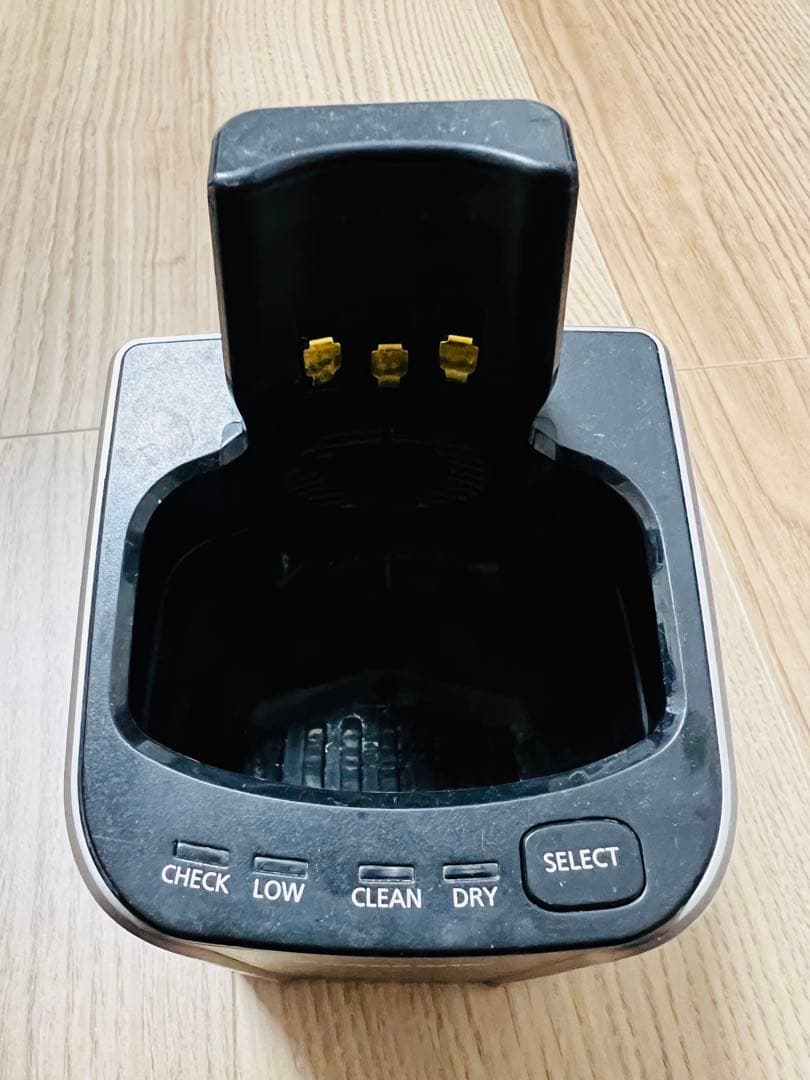 美品 Panasonic メンズシェーバー ES-CLV7E 髭剃り メンズ