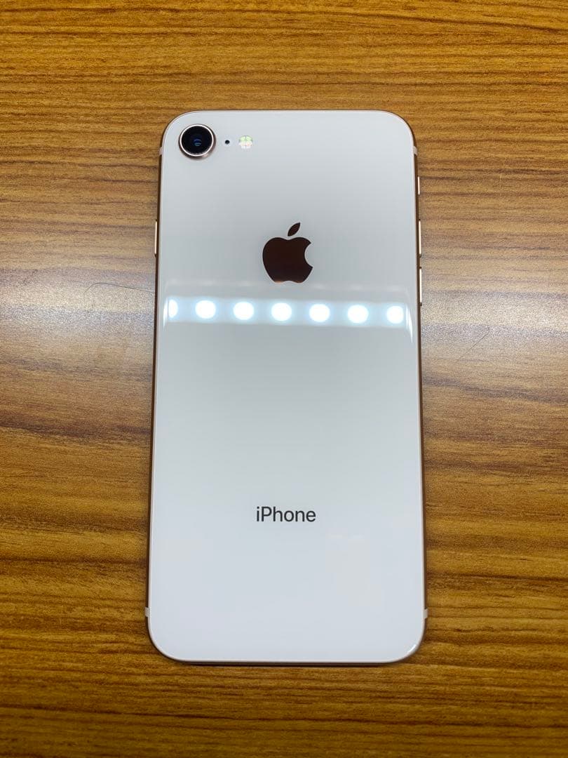 （美品）Apple iPhone8 64GB ゴールド