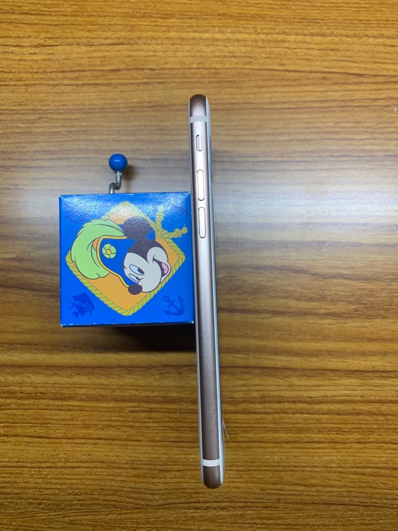 （美品）Apple iPhone8 64GB ゴールド