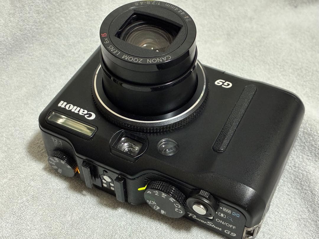 【CCD素子】Canon G9 デジタルカメラ 本体とバッテリーチャージャー付き
