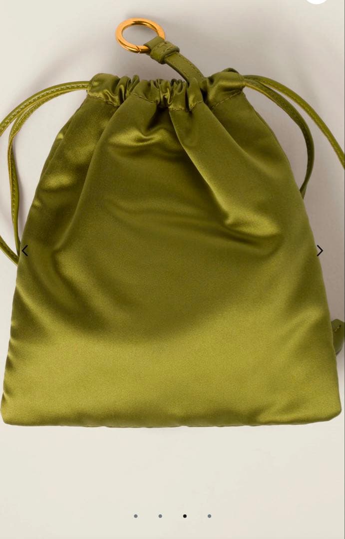 MIU MIU ダッチェス ポーチ オリーブグリーン