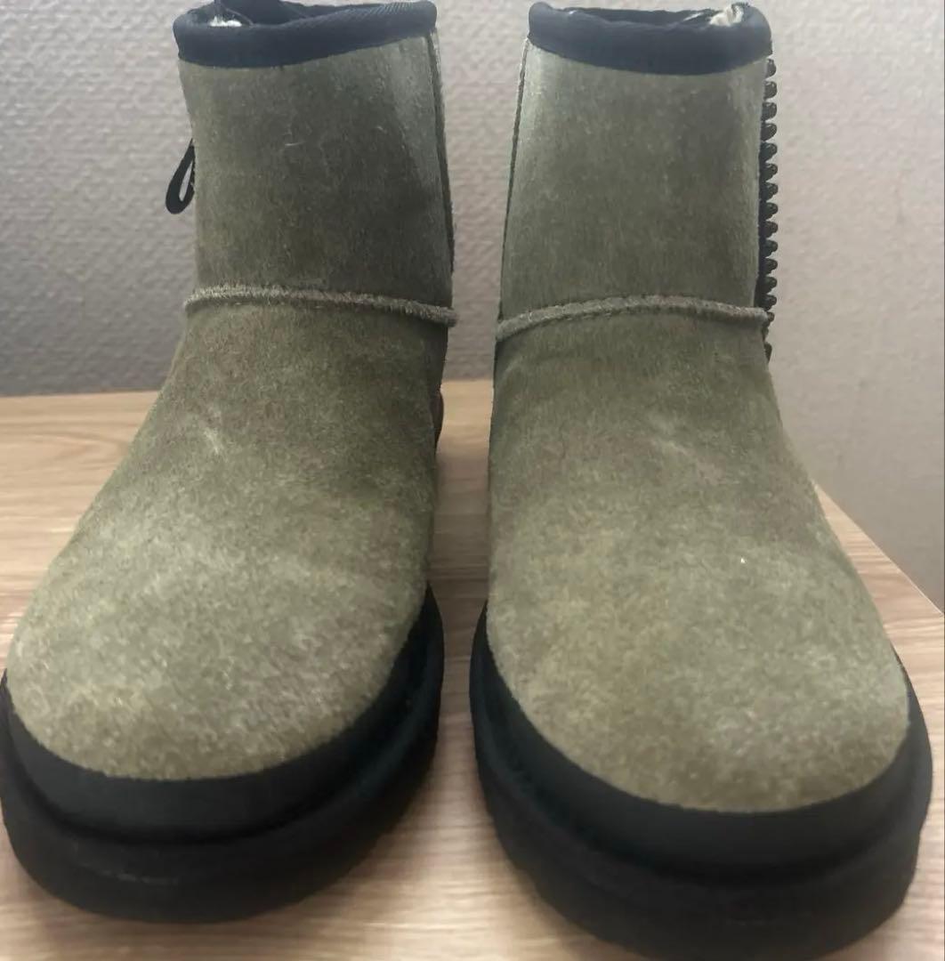 UGG クラシックミニジッパー　カーキ限定24cm美品