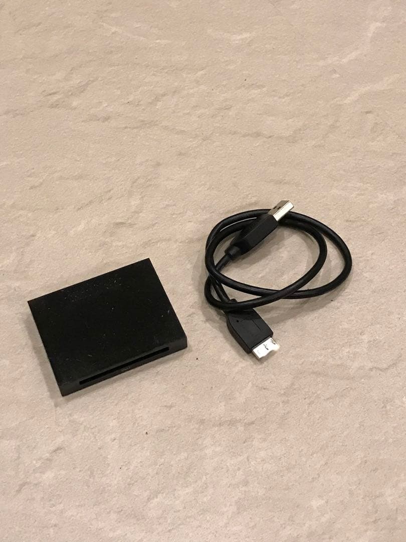 CFast2.0 カード 128GB 2枚、カードリーダーセット中古動作確認済み