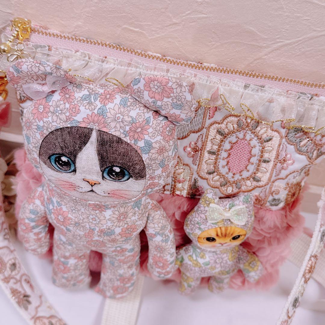 ゆ*ら様 コヤンイサムチョン♡インド刺繍×薔薇ファー！ミルクちゃんのファスナー付