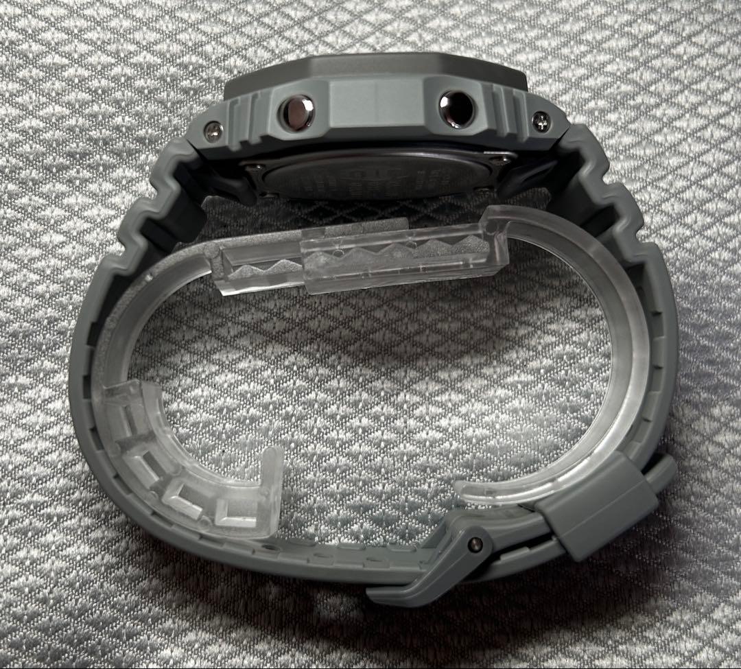 ✨超美品✨ G-SHOCK カシオーク グレー レインボー 本体のみ